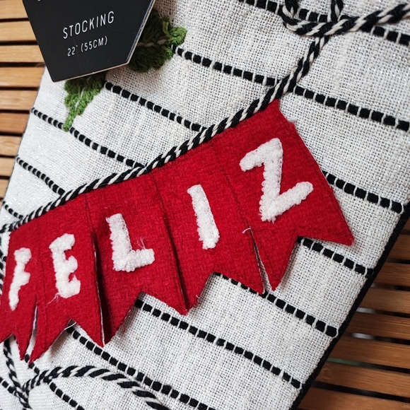 Feliz Navidad Max Studio Christmas Stockings NWT Tufted Felt Silver Thread Lined - Picture 5 of 6